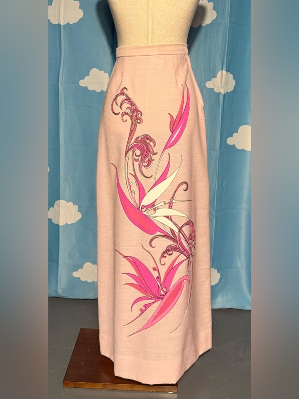 Vintage pink mid century maxi skirt- painted floral design- XXS-XS, 24" waist